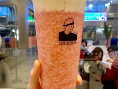 桃子草莓酪酪-LELECHA乐乐茶(月星环球港店)