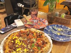 招牌狂野双拼夏威夷披萨-盘炉forenza·云贵川融合小食堂 ( 钟楼中柳巷店)