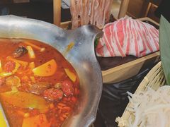 台式麻辣花胶鸡鸳鸯锅-湊湊火锅·茶憩(世博大道店)