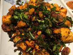 -云海肴·汽锅鸡·云南菜(天山百盛优客店)