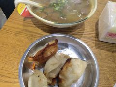 -黄阿姨锅贴大王(万航渡路店)