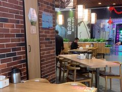 -裕记烧腊连锁餐饮(国商分店)