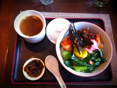 三文鱼饭-皇城豪门酒店-美多娜国际美食餐厅