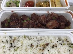 -三两三民谣咖啡清吧