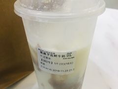 桃桃厚芋泥鲜牛奶-KUNCHA鲲茶·江西制茶(铜锣湾店)