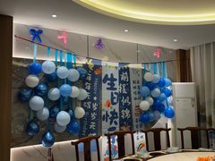 -乡土黄·鲜牛肉火锅·小龙虾(兴业街店)