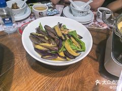 -黄泥岗·地道湖北菜(奥特莱斯店)