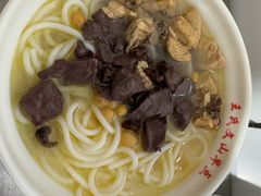 -文山荷鲜居(翠湖店)
