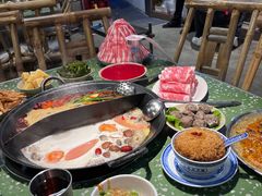 -五里关火锅(上海鑫耀·光环Live店)