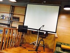 大堂-萌喵宠狗爱心宠咖