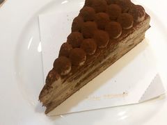 -Fridi Patisserie Cafe