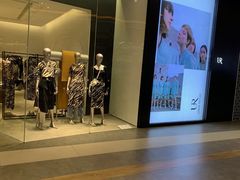 -URBAN REVIVO(北京大兴凯德MALL店)