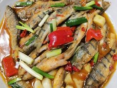 -芦茨金富饭庄·25年老字号·专做稻草鸡