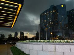 -恒瑞至尊国际自助公寓(五四广场万象城店)