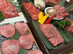 -炼火烤肉店