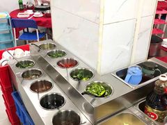 自助调料区-花苑美食横琴生蚝火锅(拱北粤华路店)