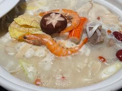-三人行骨头王火锅(长寿店)