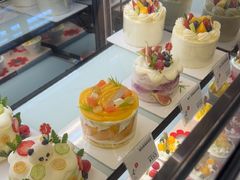 -花花卷卷·鲜食蛋糕(泉屋店)