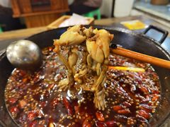 老铁锅秘制美蛙-鸿顺老铁锅美蛙鱼府(解放碑店)