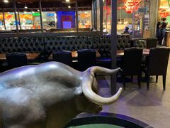 -西十二街牛排自助餐厅(大悦城店)