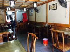 大堂-街头顶黄记馄饨王(中山中路店)