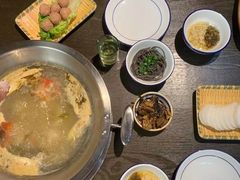 养生酸汤锅底-土著渔匠·养生蝴蝶鱼(香樟路店)