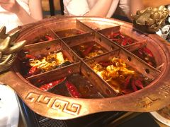 -江湖餐厅–重庆九宫格老火锅