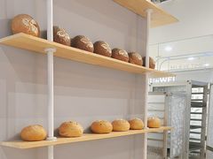 -焙丽拾光(麦凯乐直营店)