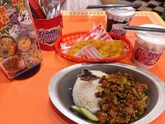 -万能料理屋(钟鼓岭路店)