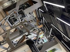 -威克健身游泳(万菱汇店)
