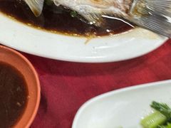 -先鲜鲫鱼粥
