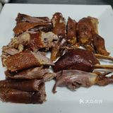 卤水大鹅。