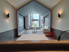 -上海虹桥中心爱琴海亚朵S酒店