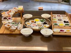 -香麒园·过桥米线·南湖雅宴