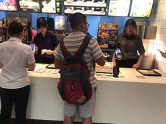 -麦当劳(新城市广场店)