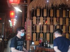 -唇辣号重庆老火锅(亦庄店)
