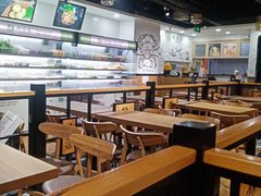 大堂-杨国福麻辣烫