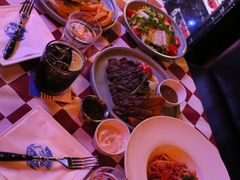-鲨鱼美式餐厅酒吧Sharky