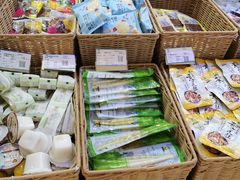 -来伊份(星湖街店)