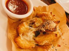 -城市大道红炉披萨烘焙坊