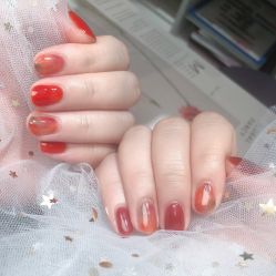 -吉吉靓甲美睫