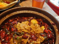 -有红鸡毛店·砂锅菜(抚琴夜市店)