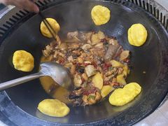 小鸡炖蘑菇-炮爷东北铁锅炖(棠安路店)