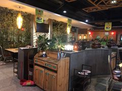 大堂-龙泉人椰子鸡.糟粕醋.海南菜(三亚旗舰店)