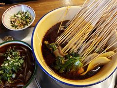 -拈签一笑黄牛肉辣卤串串