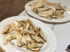 -原林野山菌火锅·炒菌(关上野生菌一条街店)