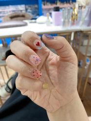 -伊人脱毛美甲美睫连锁机构