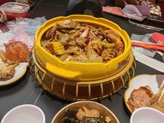 -多嘴超级肉蟹煲(中东店)