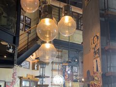 -临界音乐酒馆·小龙虾·江湖菜(华熙LIVE·鱼洞店)