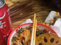 -两角签串串香十一年老字号(机场路店)